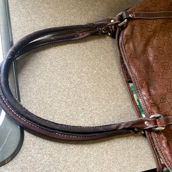 Gucci Guccissima Leather Tote - Picture 13 of 16